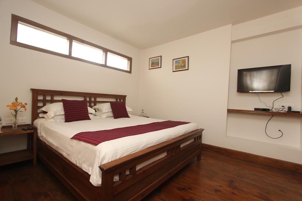 The Pear Tree Bed and Breakfast Shillong Exterior foto